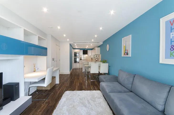 Flat Canter Way in Greater London