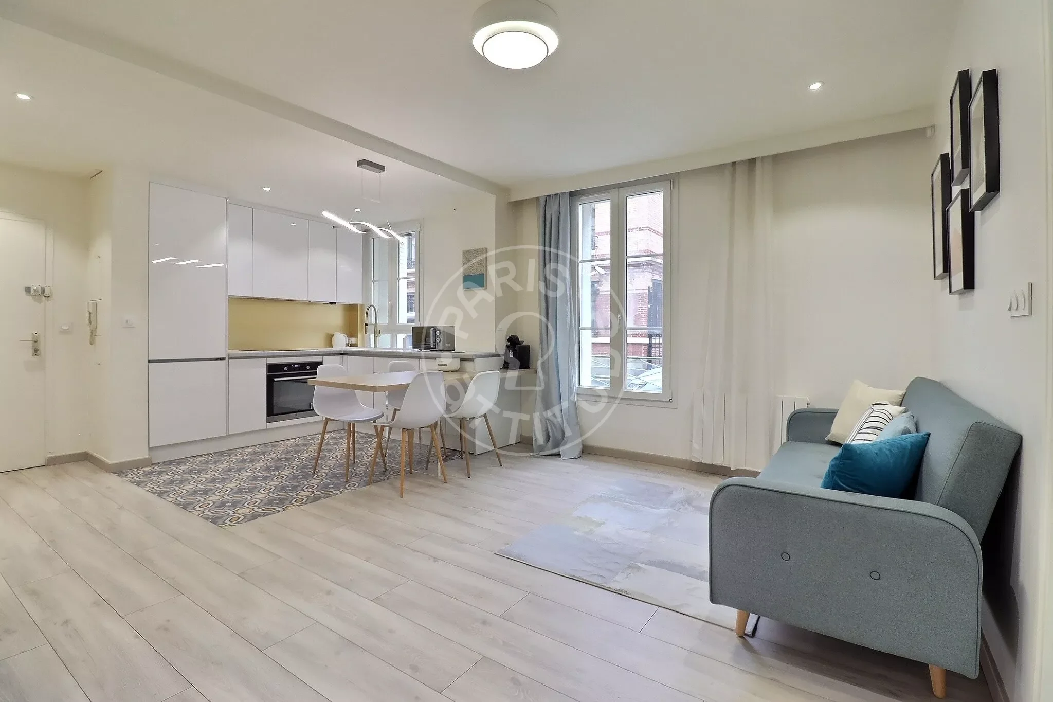 Flat Rue Gutenberg in Paris