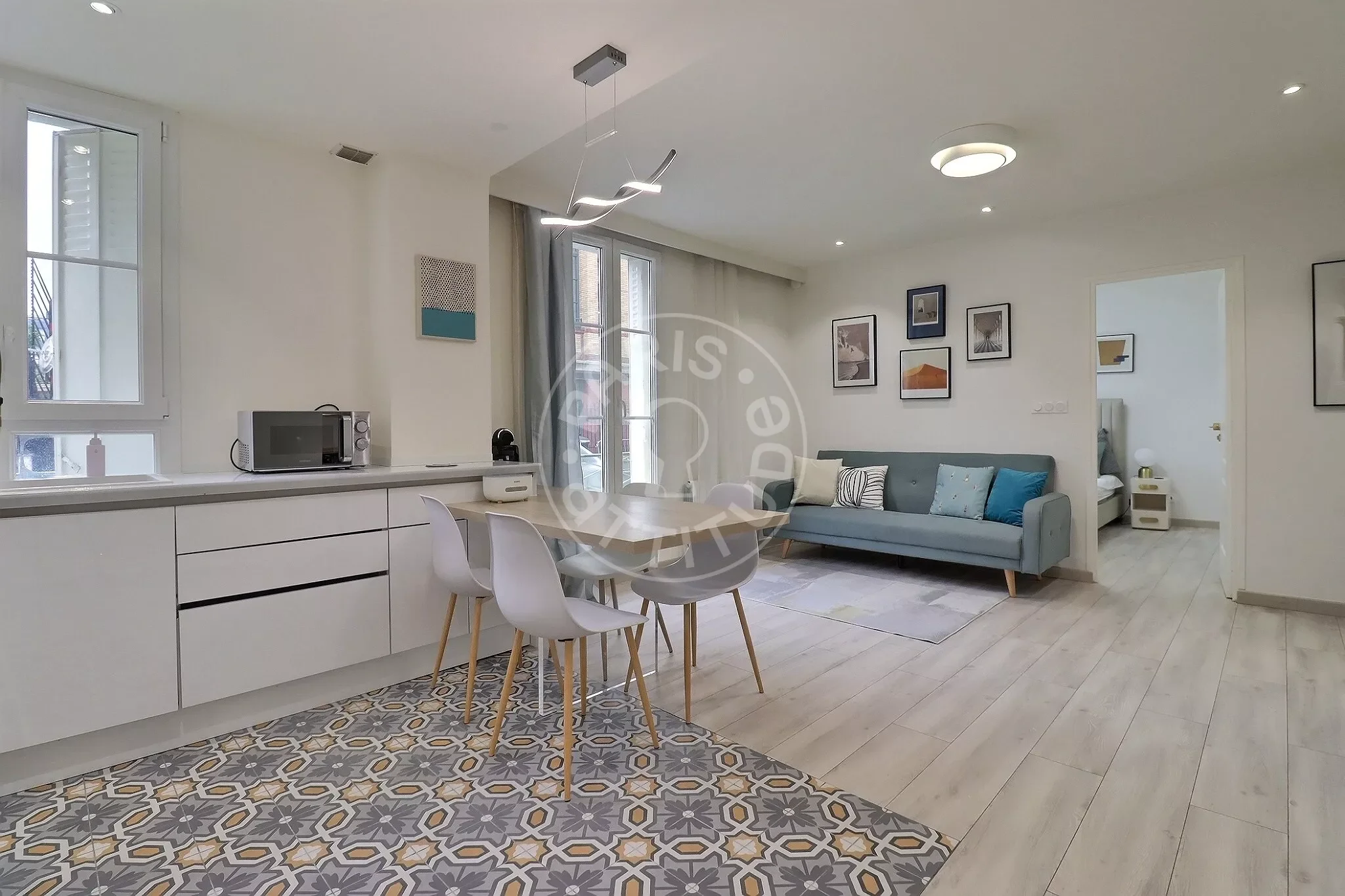 Flat Rue Gutenberg in Paris