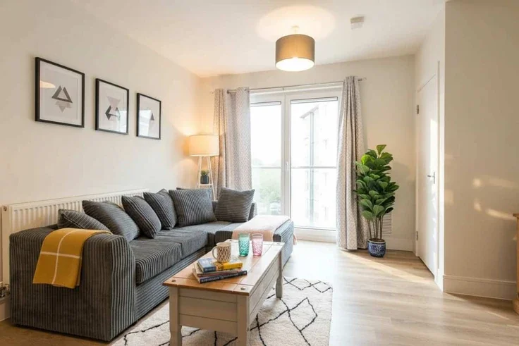 Flat West Green Drive in Crawley