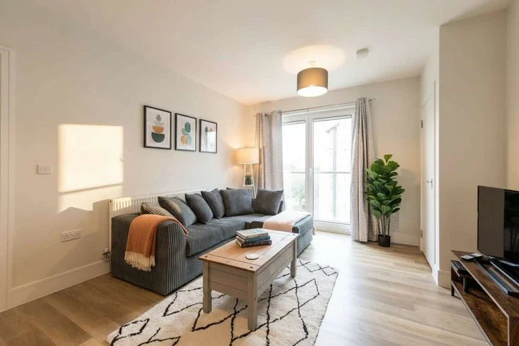 Flat West Green Drive in Crawley
