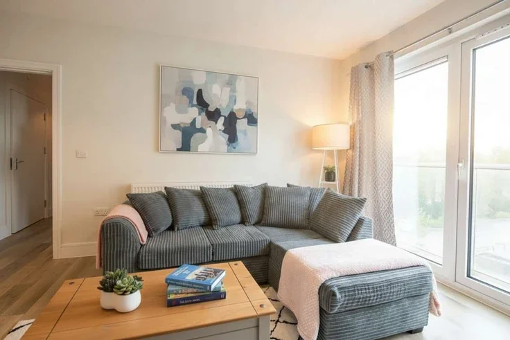 Flat West Green Drive in Crawley