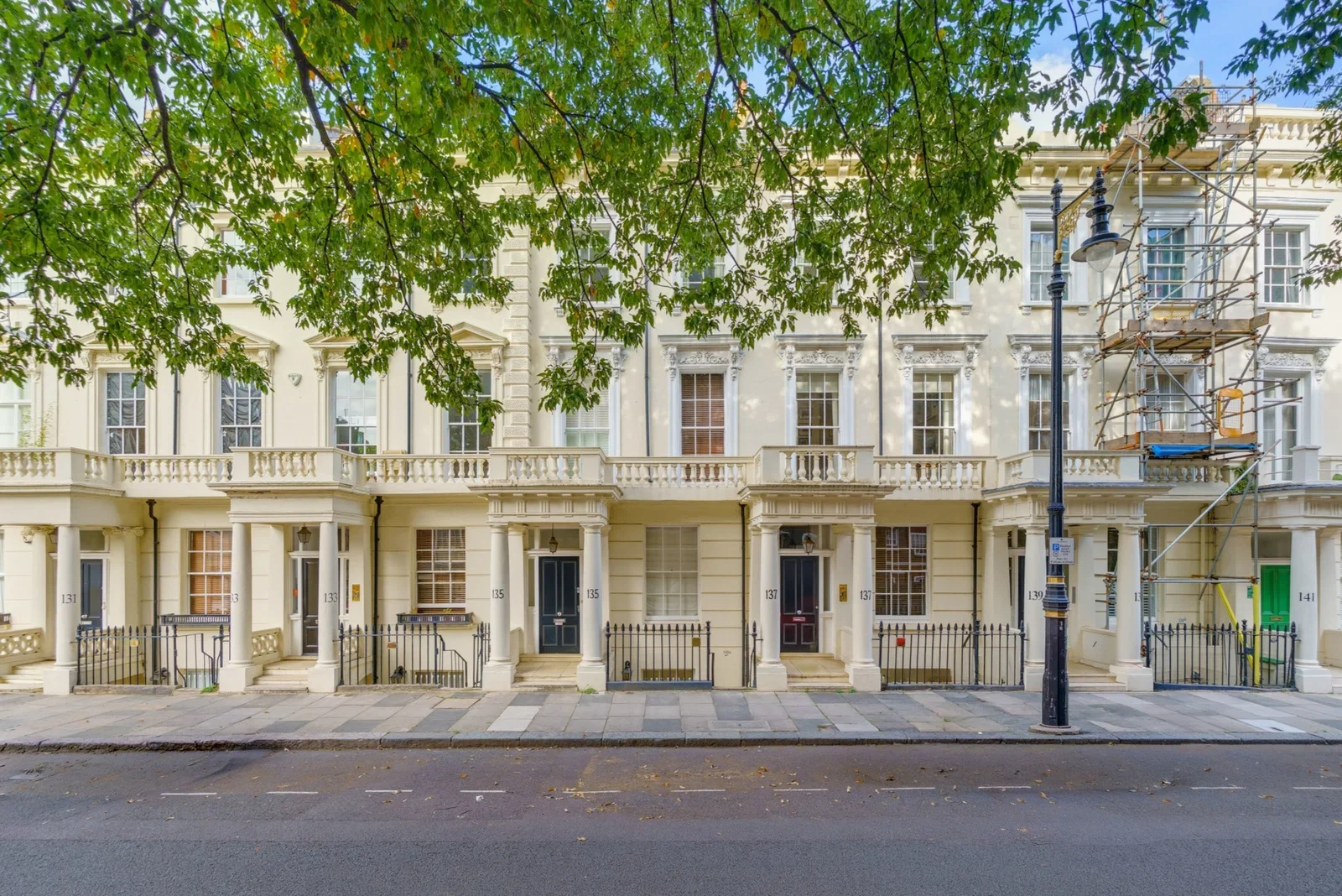Flat Cambridge Street in London