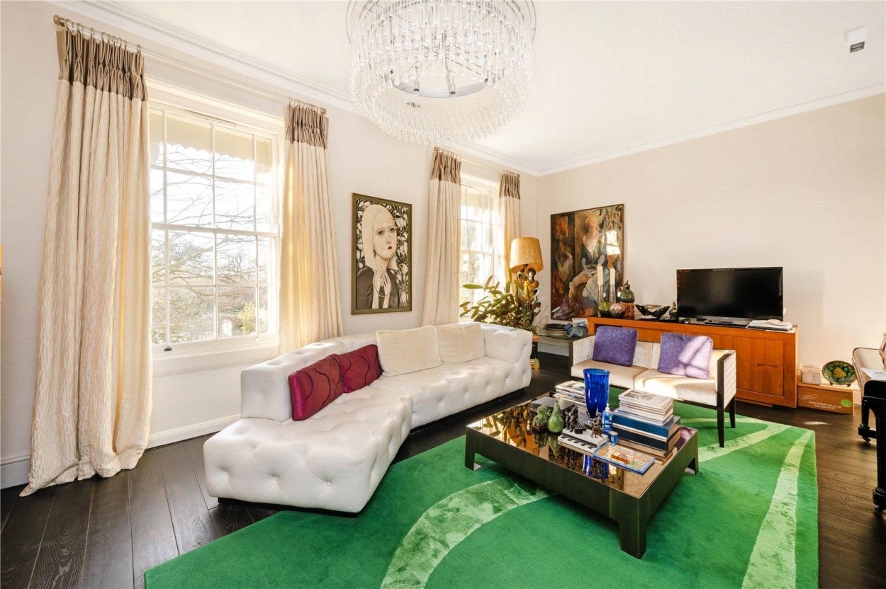 House The Grove in Greater London