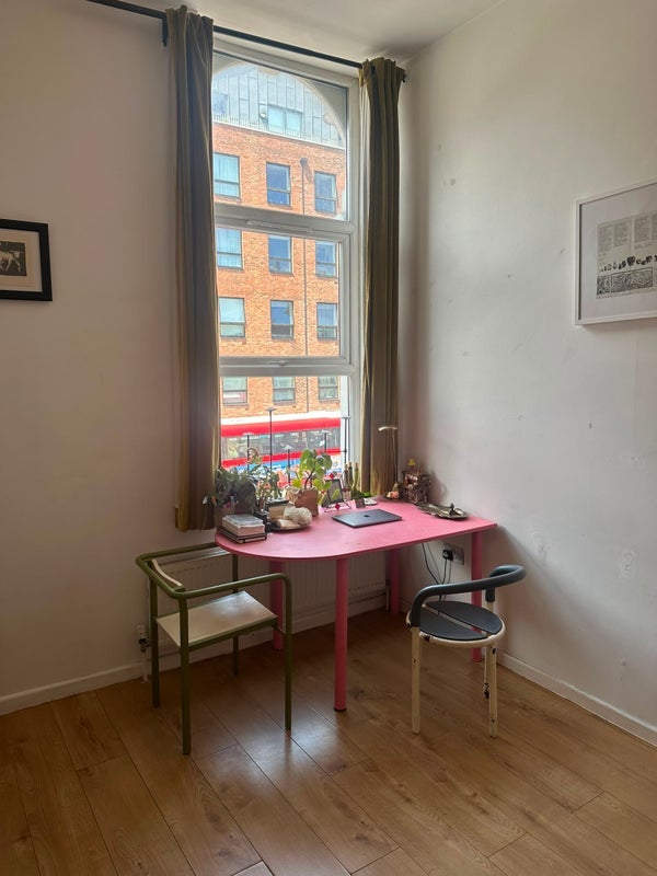 Room Stoke Newington Road in Greater London