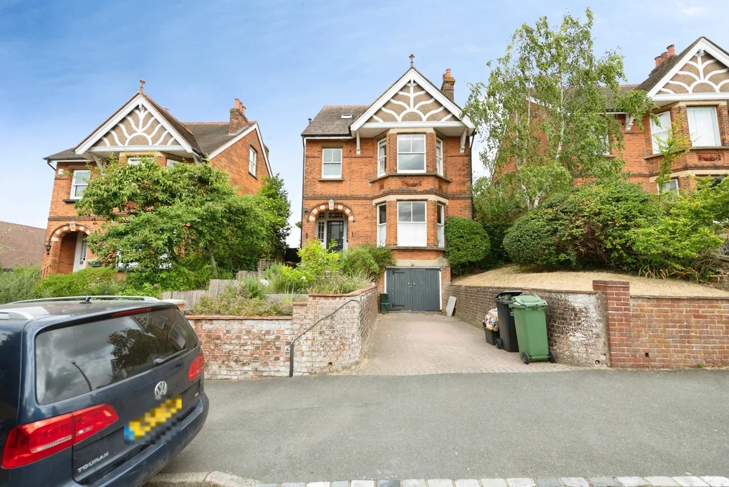 House Deerings Road in Reigate and Banstead