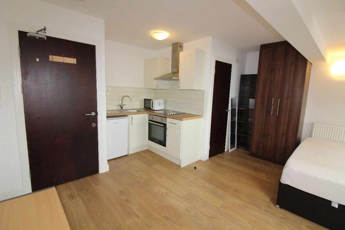 Flat Adelphi Place in Preston