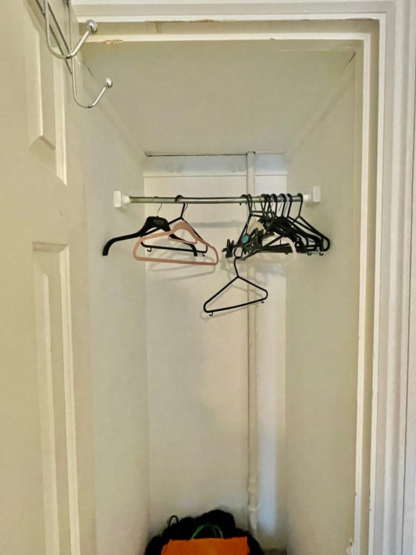 Room Hawkstone Road in Greater London