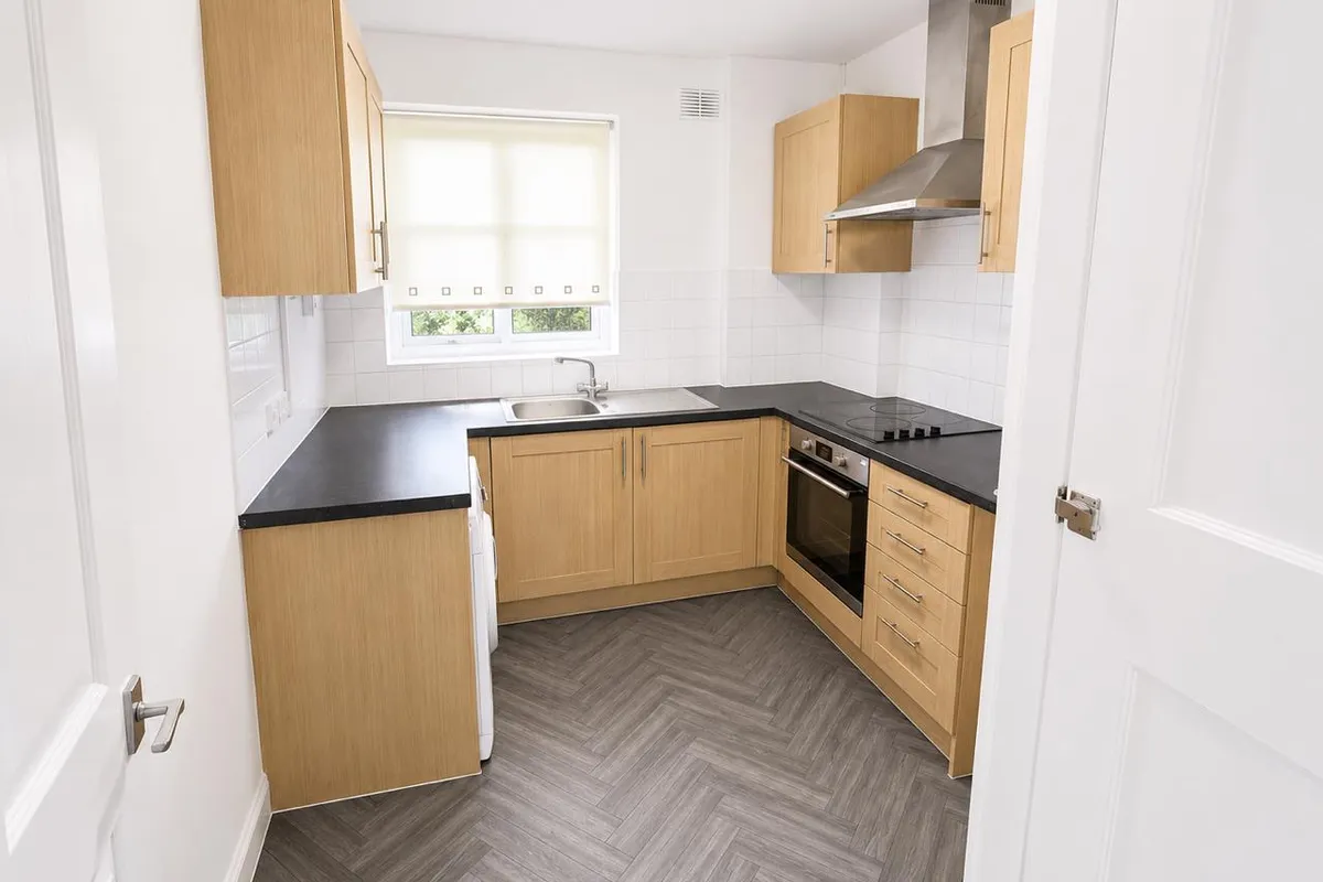 Flat London Road in Greater London