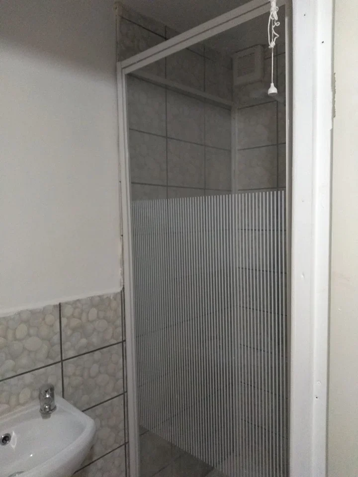 Flat Dobbin Close in Greater London