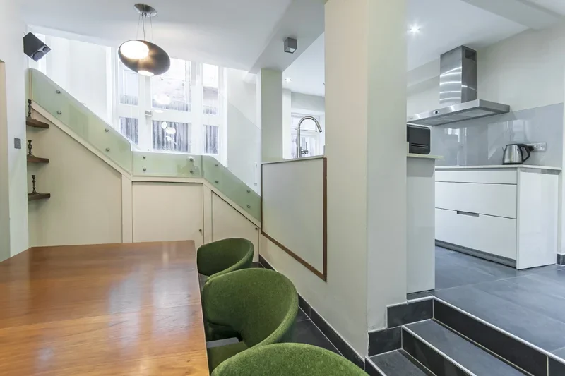 Flat Fawley Road in London