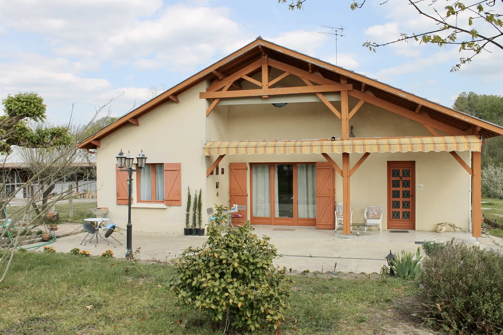 Room Route de Roaillan in Langon