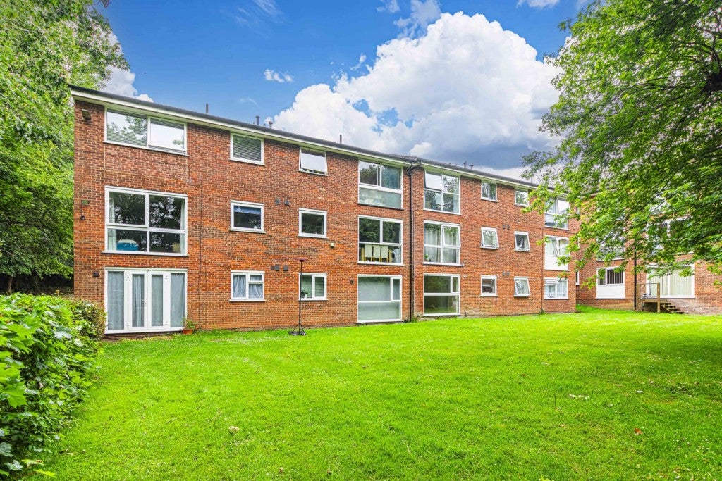 Flat Aston View in Dacorum