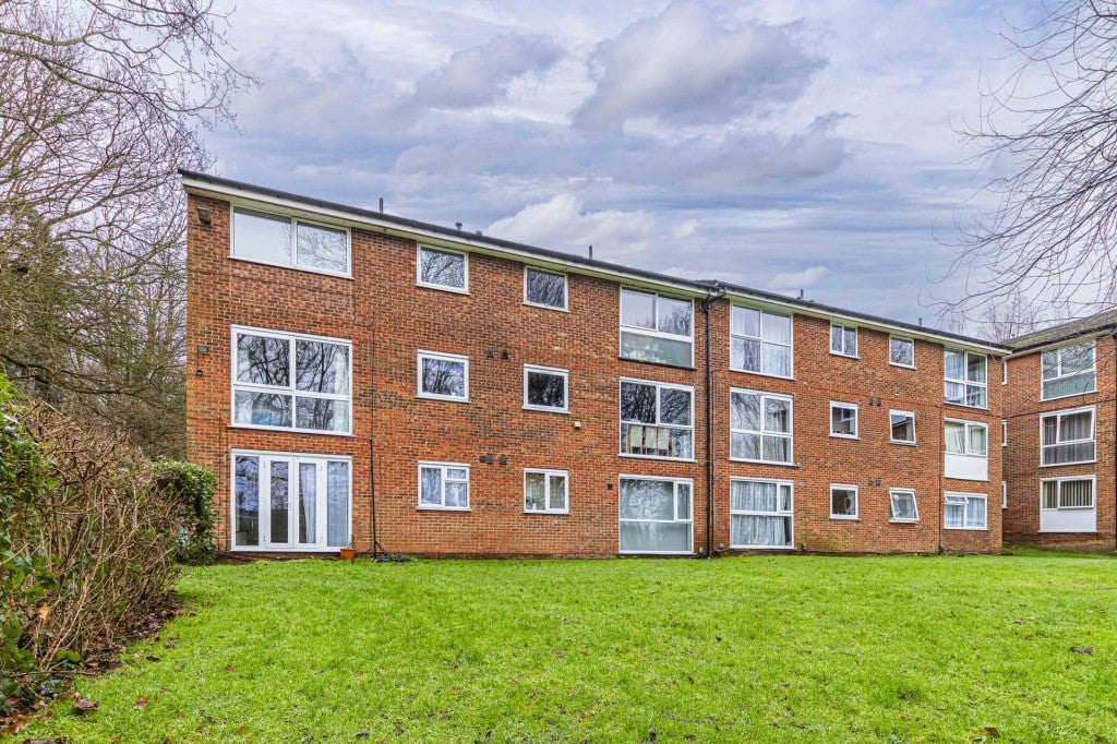 Flat Aston View in Dacorum