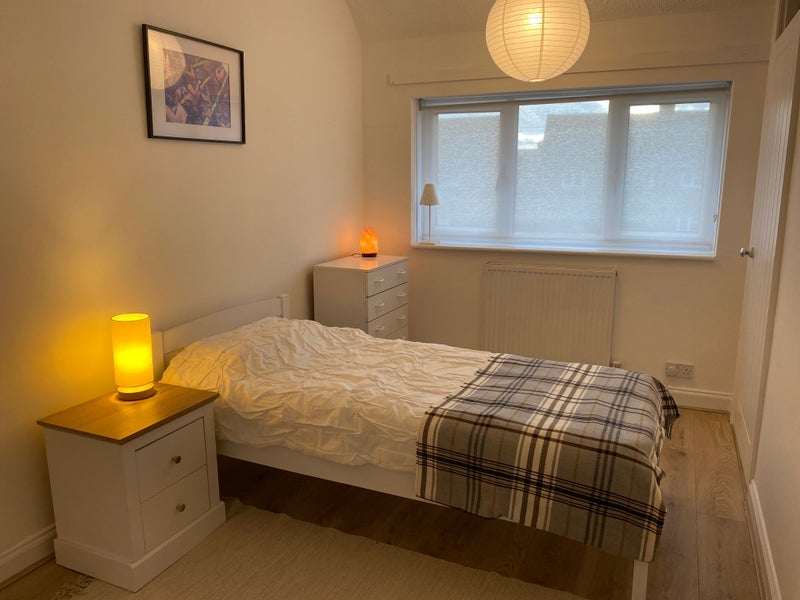 Room Meriden Drive in Metropolitan Borough of Solihull
