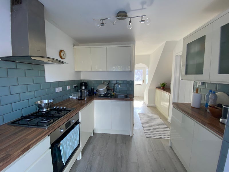 Room Meriden Drive in Metropolitan Borough of Solihull