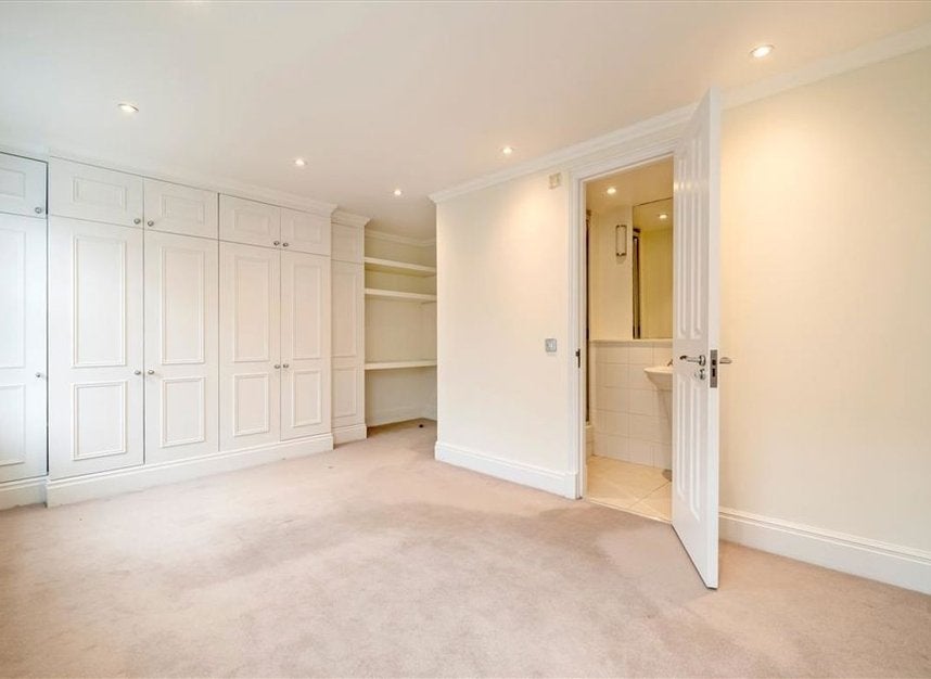 Flat Seymour Place in City of Westminster