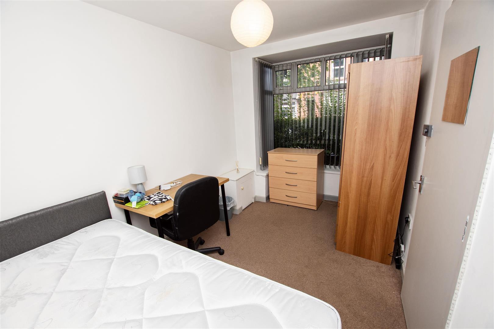 Flat Tiverton Road in Birmingham
