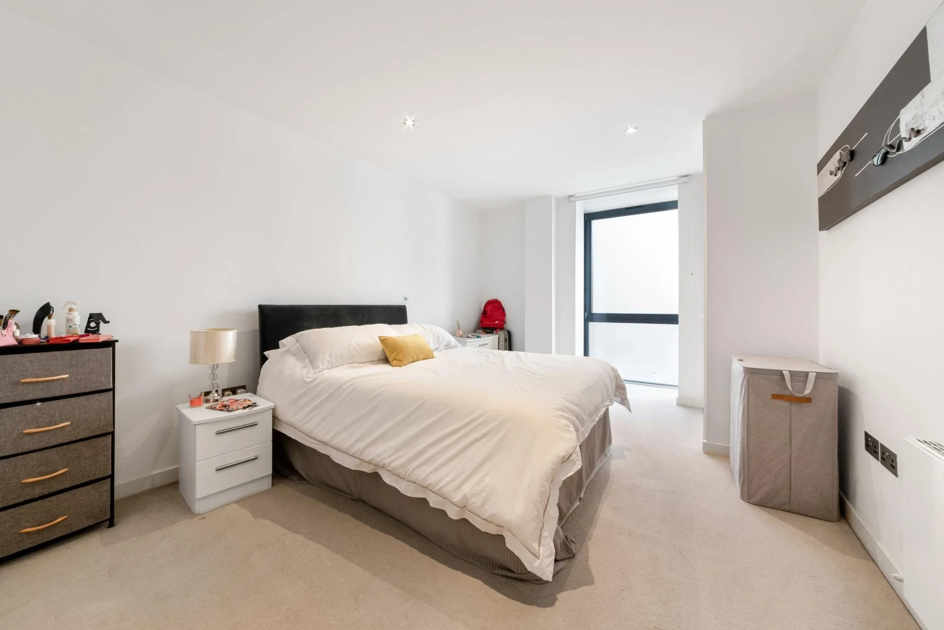 Flat Alie Street in Greater London