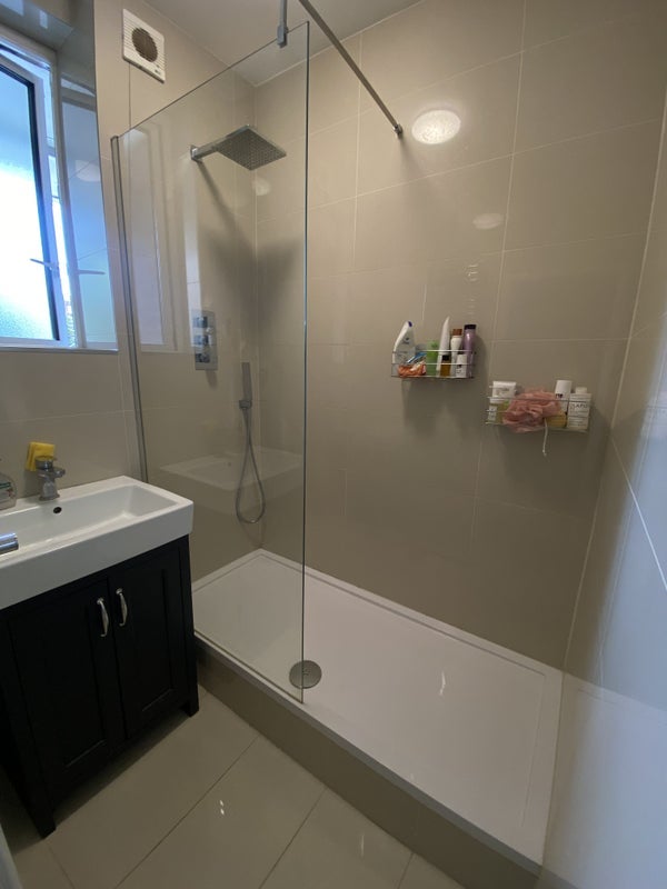 Room Kennington Lane in Greater London