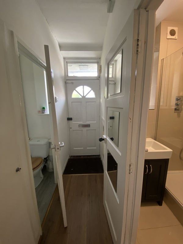 Room Kennington Lane in Greater London