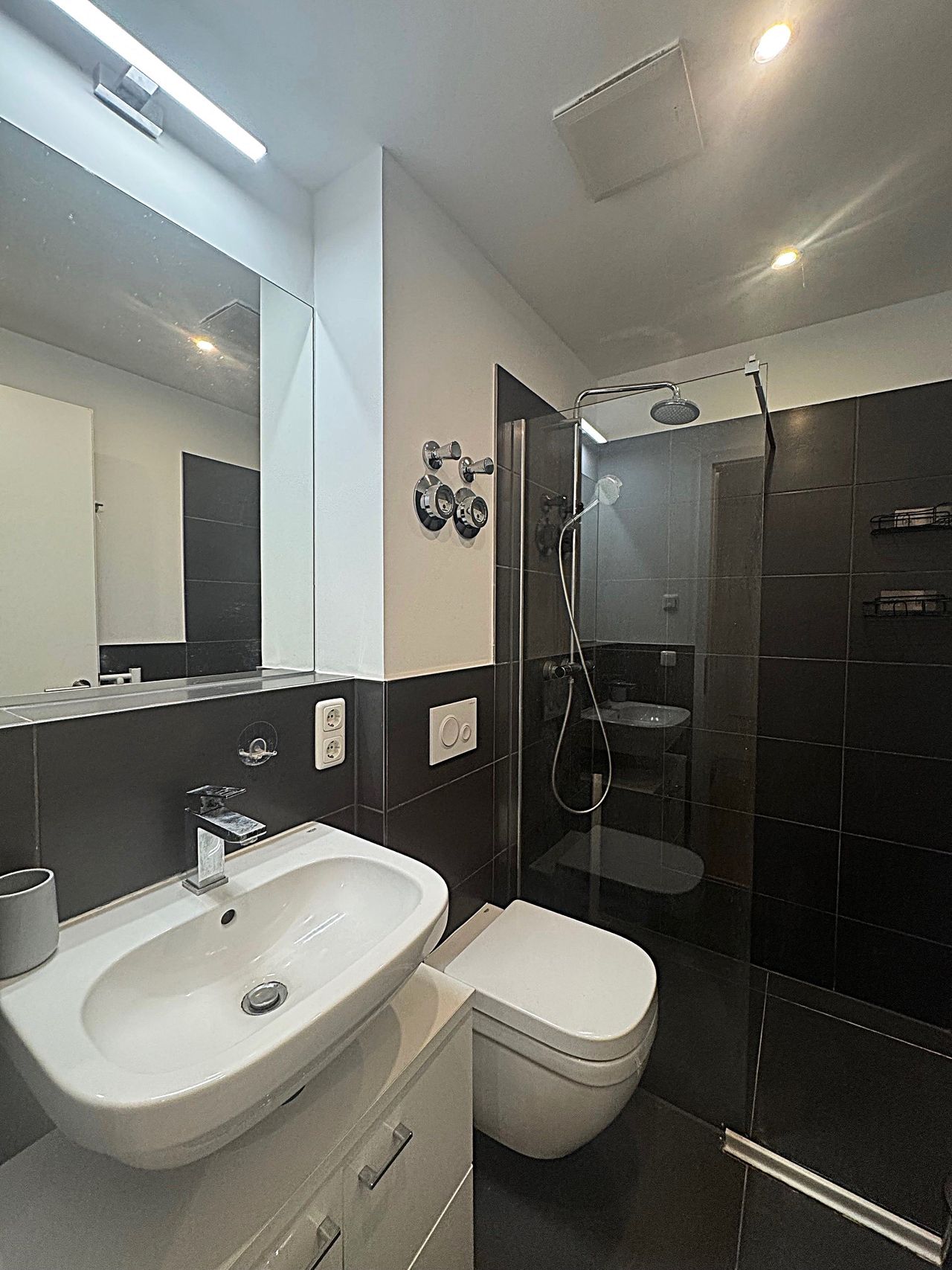 Wohnung Leibnizstraße in Berlin