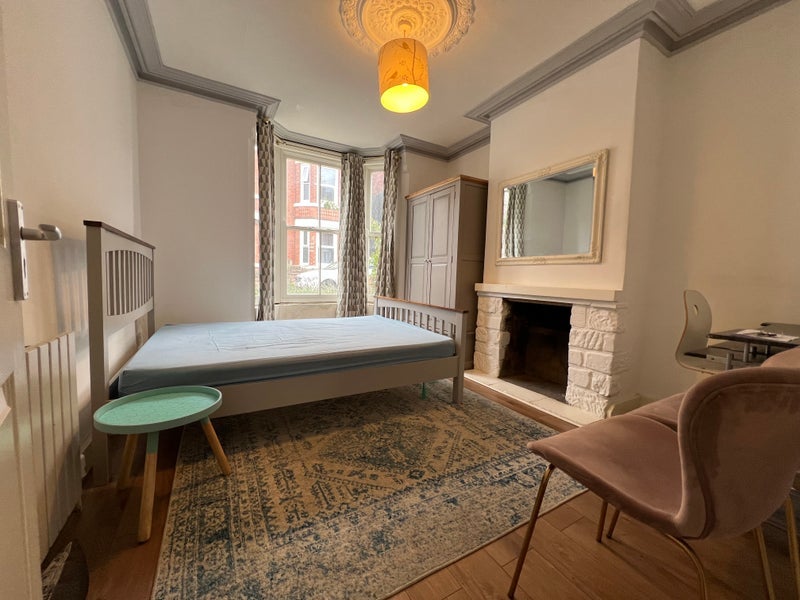 Room Gawthorne Street in Nottingham