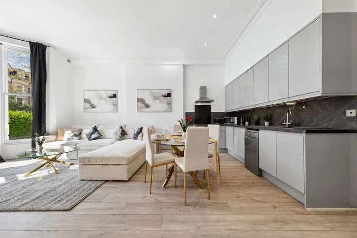 Flat Elsham Road in Greater London