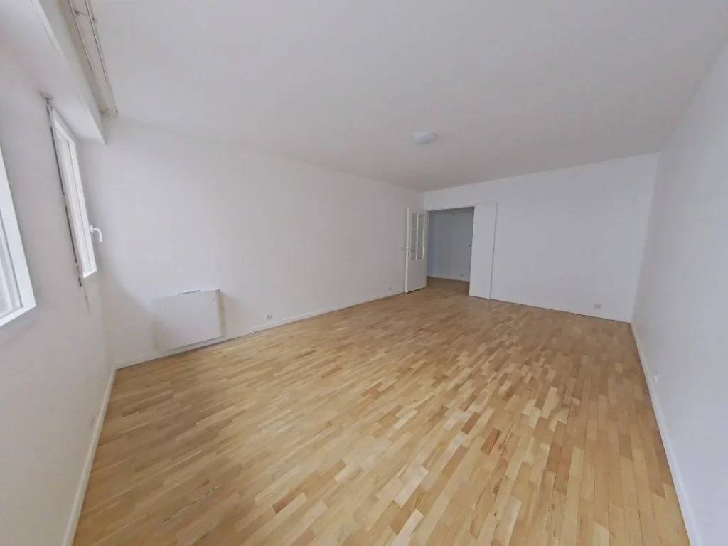 Flat Rue du Maine in Clamart