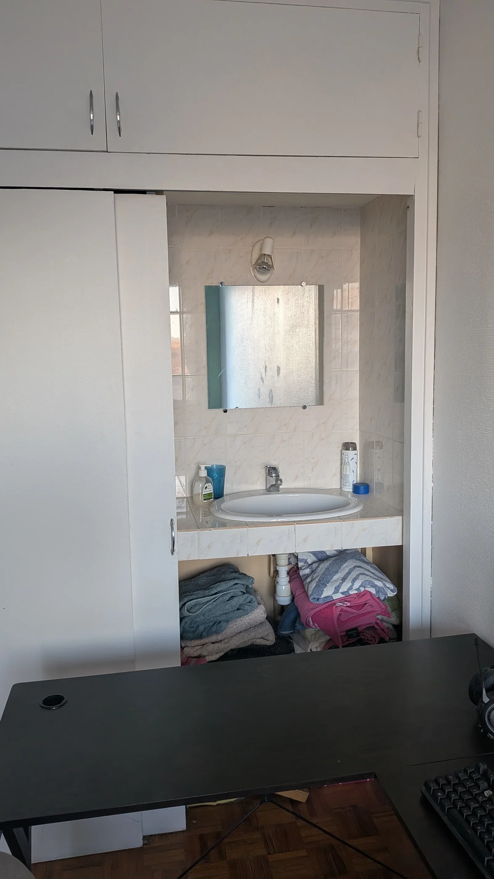 Room Rue Robert Caumont in Bordeaux