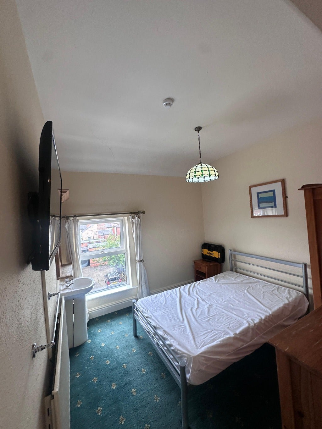 Room Charnwood Street in Derby