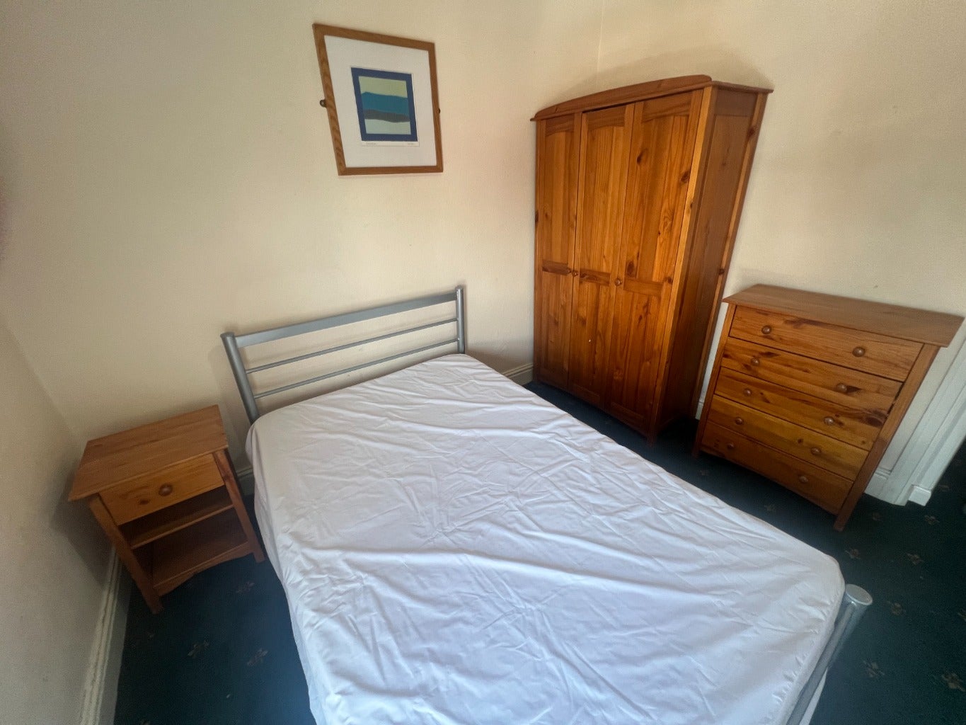 Room Charnwood Street in Derby