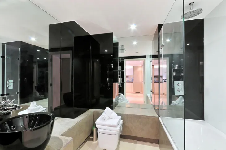 Flat Britannia Walk in Greater London