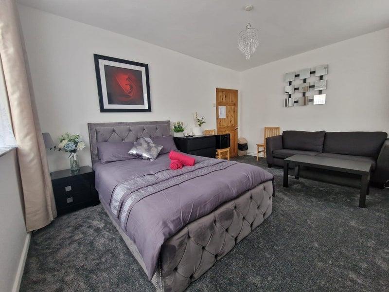 Room Seagrave Close in Greater London