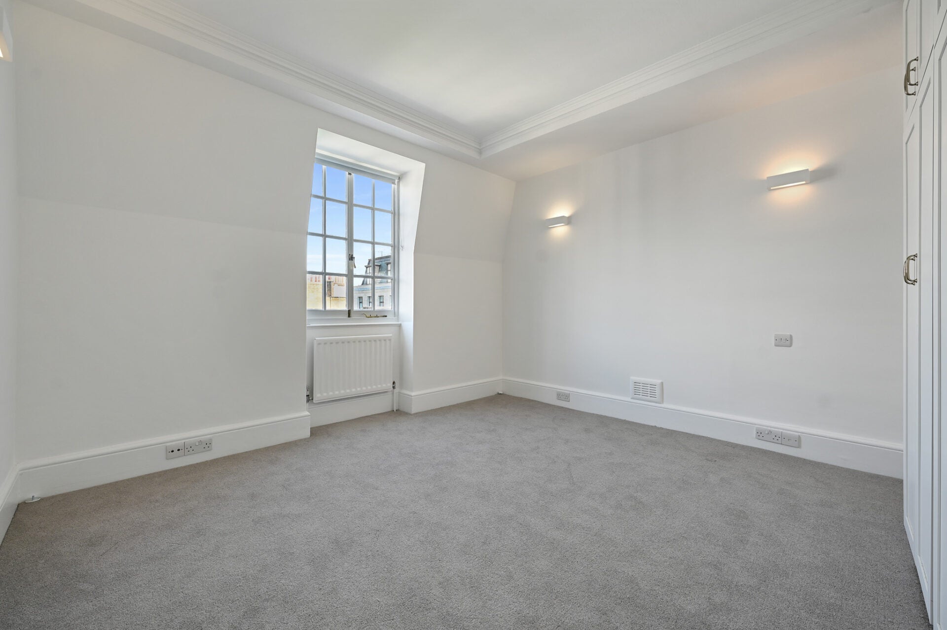 Flat Mansfield Street in City of Westminster