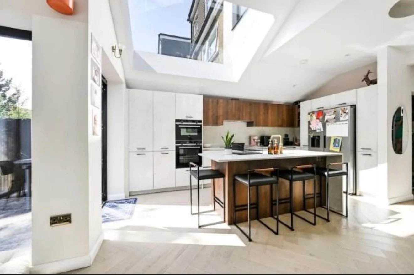 House Cheyne Hill in Greater London