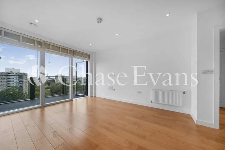 Flat Cording Street in Greater London