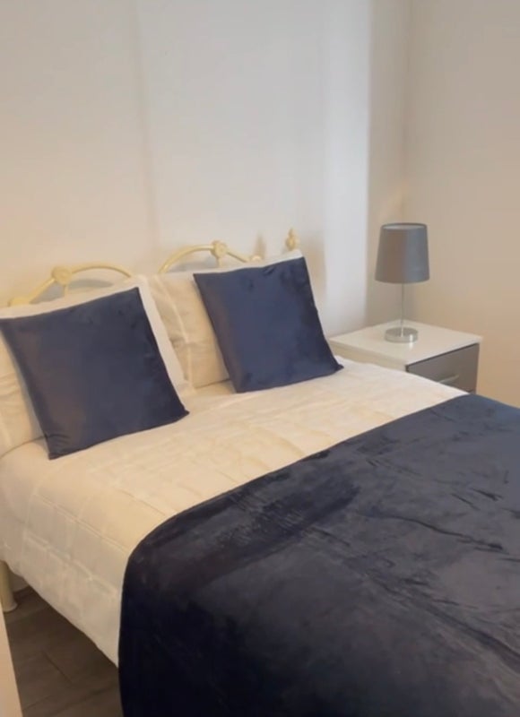 Room Burford Road in Nottingham