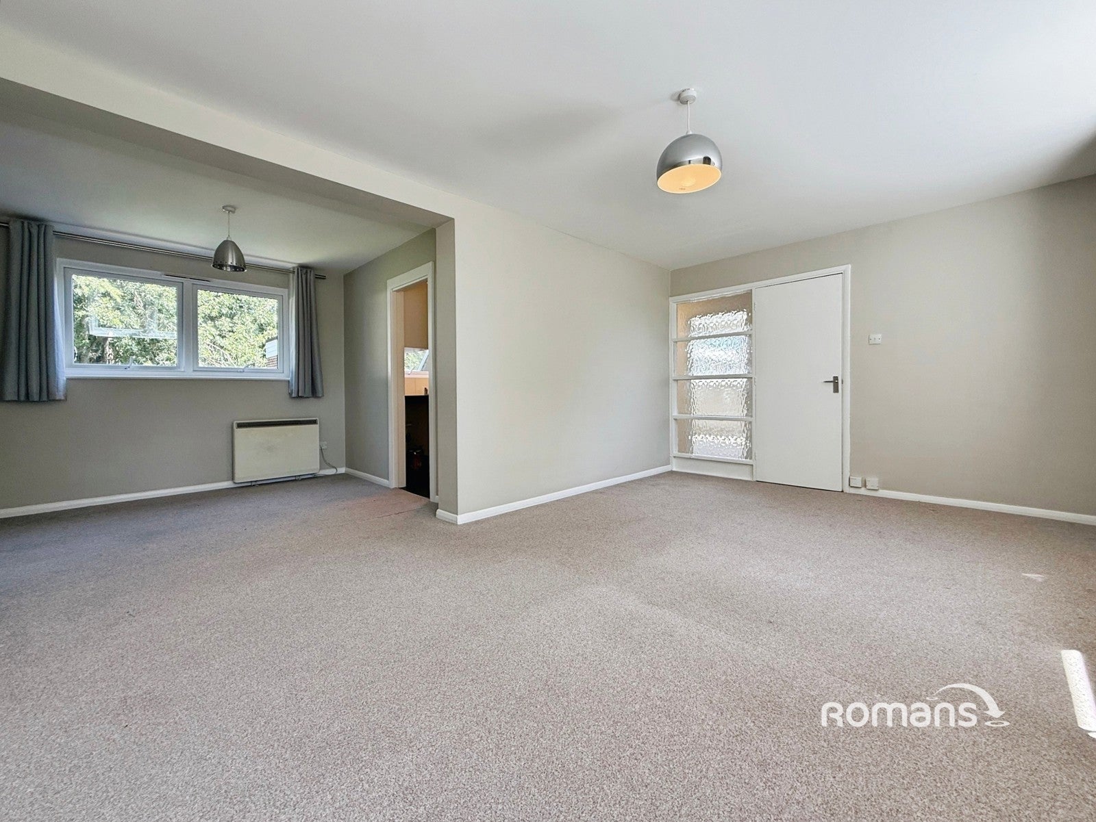 Flat Southlake Crescent in Woodley
