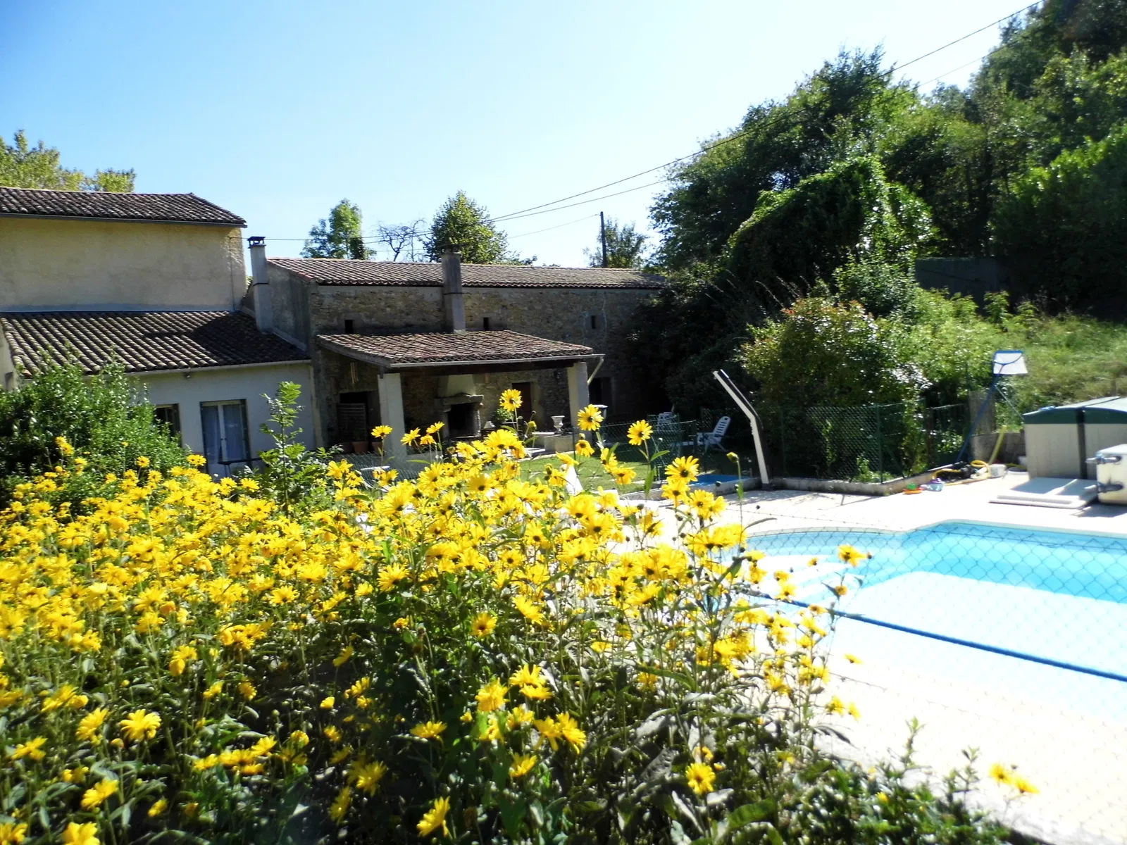 Maison D 620 à Montjardin