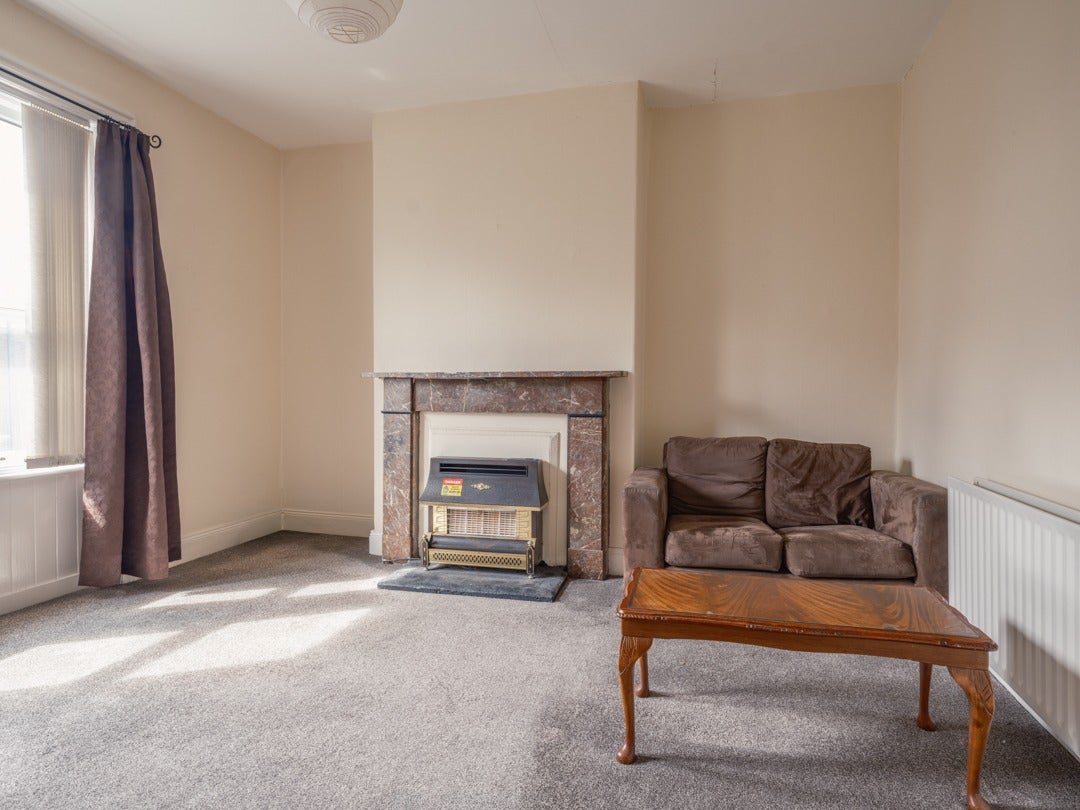 Flat Sixth Avenue in Newcastle upon Tyne