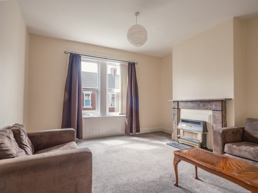 Flat Sixth Avenue in Newcastle upon Tyne