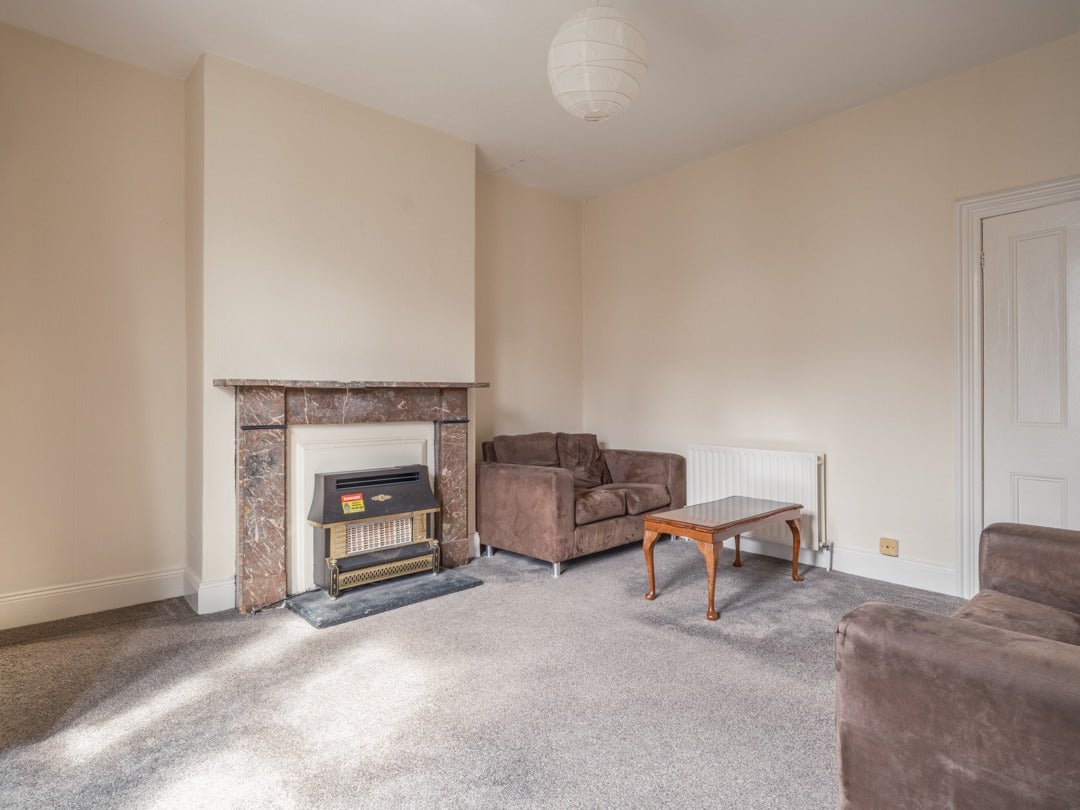 Flat Sixth Avenue in Newcastle upon Tyne