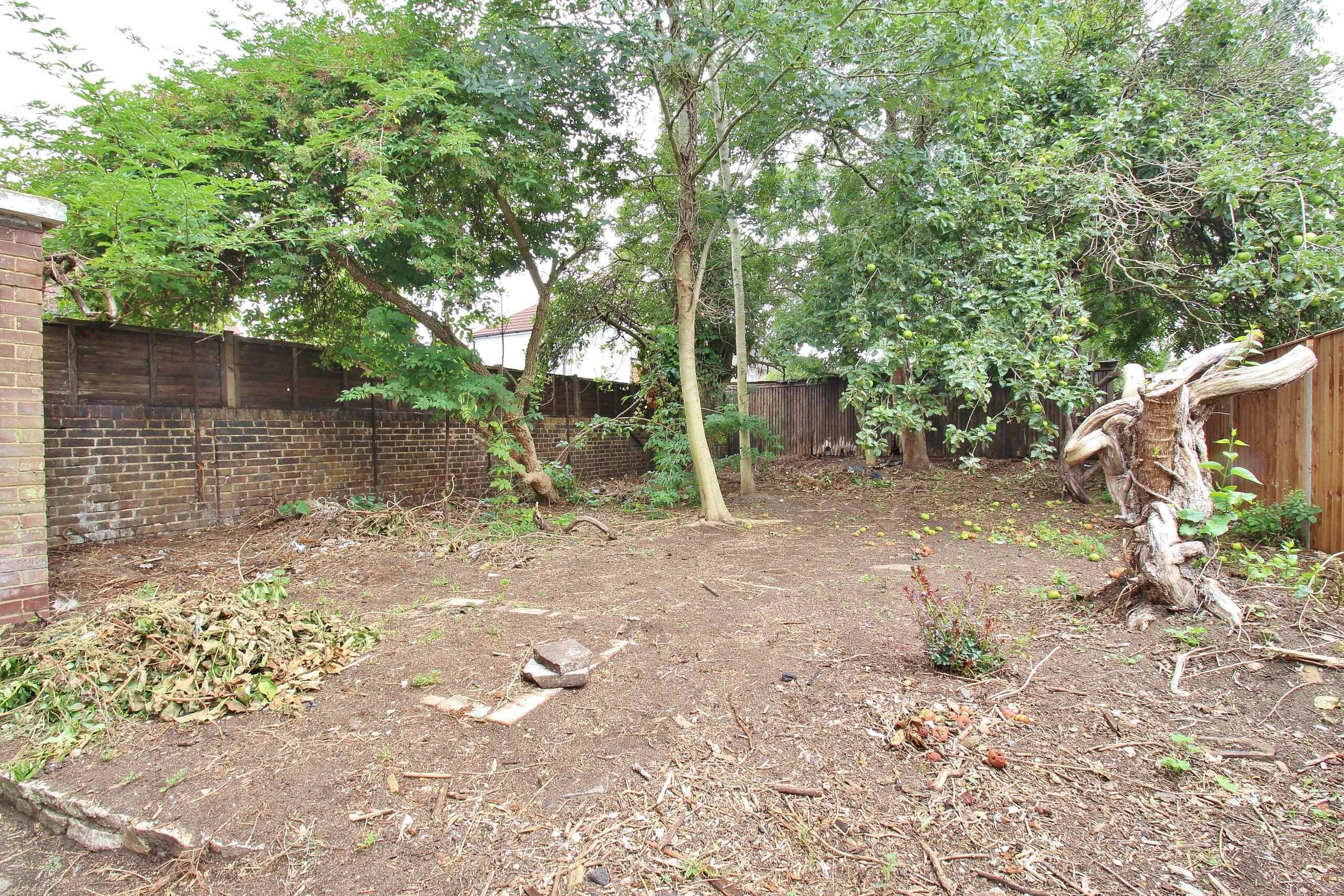 House Ivy Road in Greater London