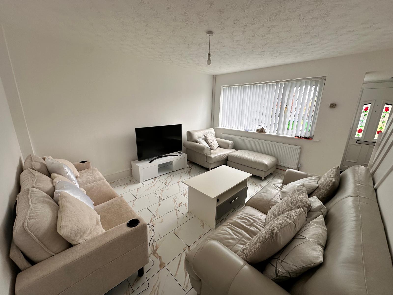 House Belfield Road in Milnrow