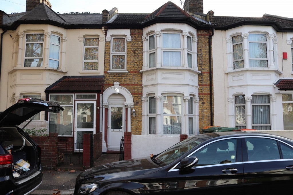 Flat Elizabeth Road in Greater London
