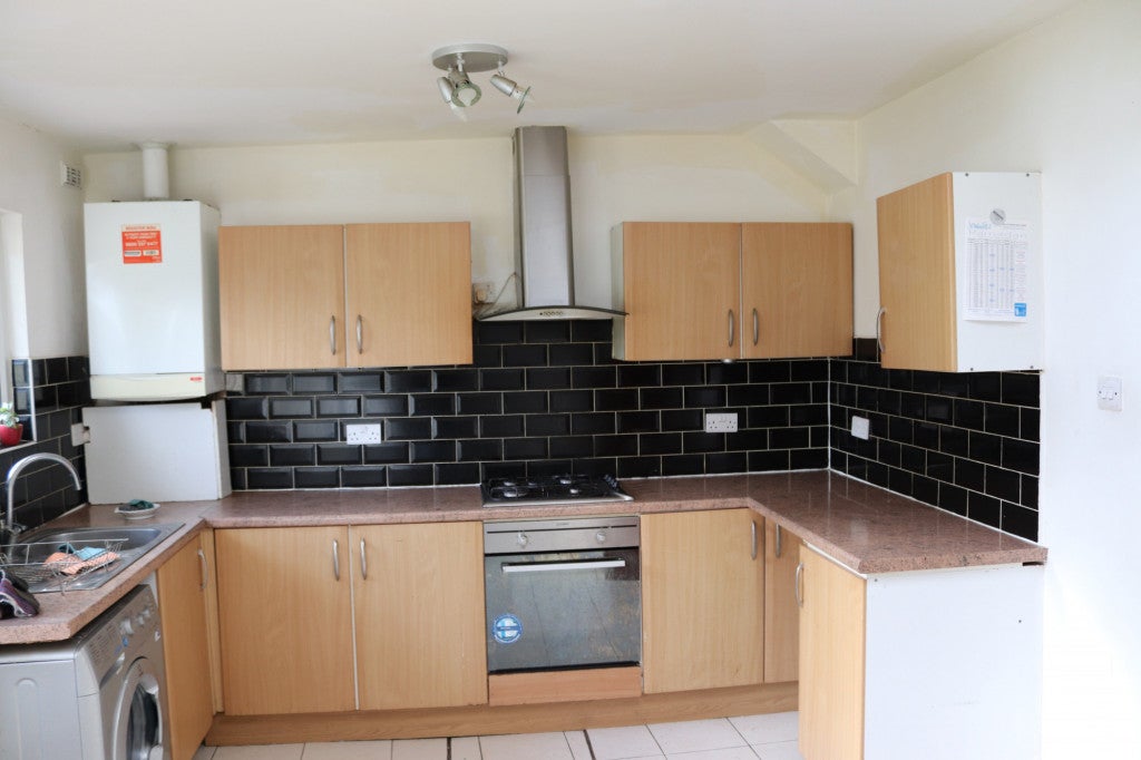Flat Elizabeth Road in Greater London