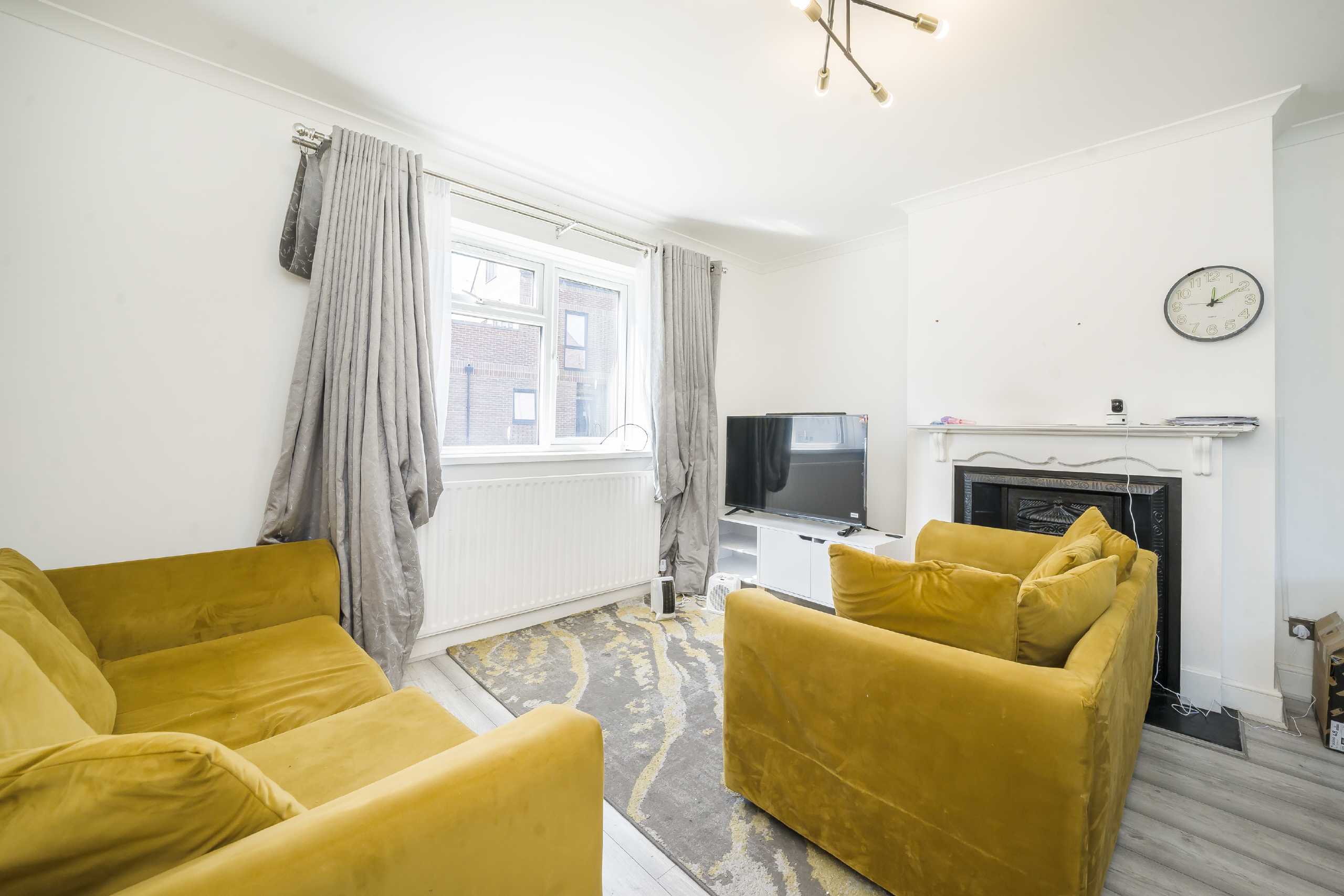 House Cherry Crescent in Greater London