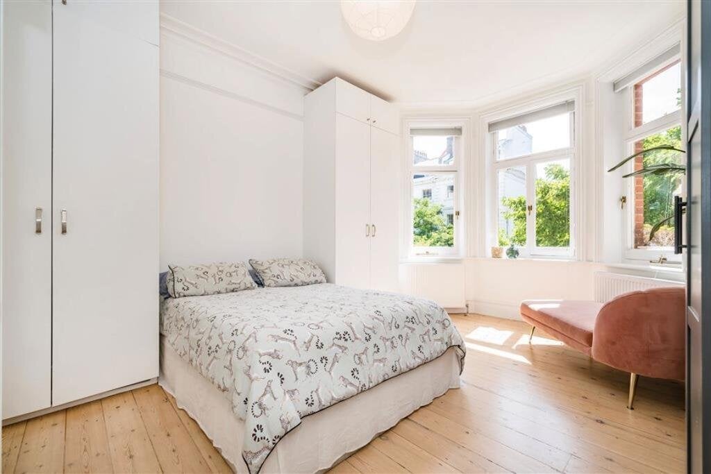 Flat St Mary's Terrace in City of Westminster