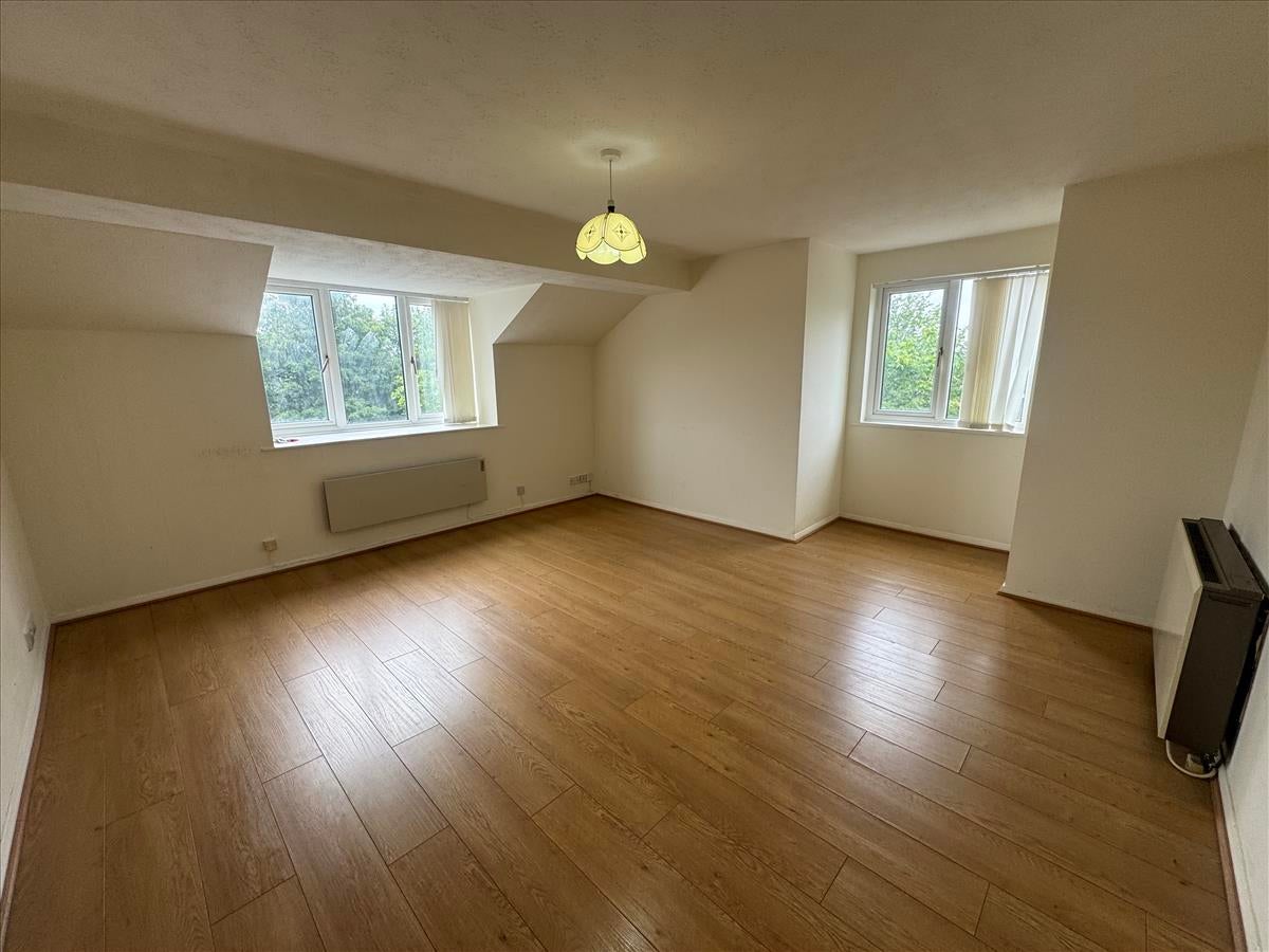 Flat Haighton Court in Preston